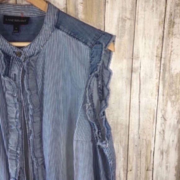 Lane Bryant Blue Chambray Sleeveless Button Down - Picture 4 of 4